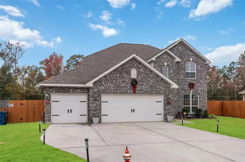 608 W Linnwood Dr, New Caney, TX 77357