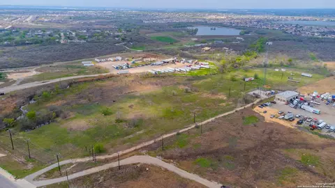 8155 Interstate 10 E, Converse, TX 78109 photo 2