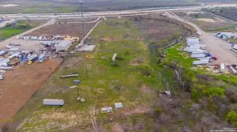 8155 Interstate 10 E, Converse, TX 78109 photo 4