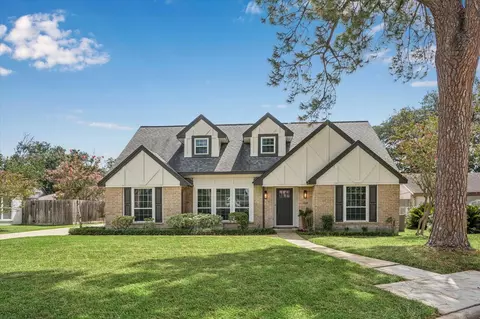 2706 Bernadette Ln, Houston, TX 77043