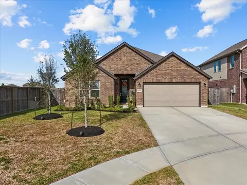 2018 Penwern Alley Ln, League City, TX 77573
