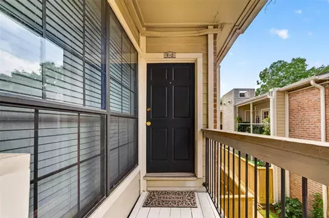 Exterior - 2001 Bering Dr #2F, Houston, TX 77057 photo 9 of 9