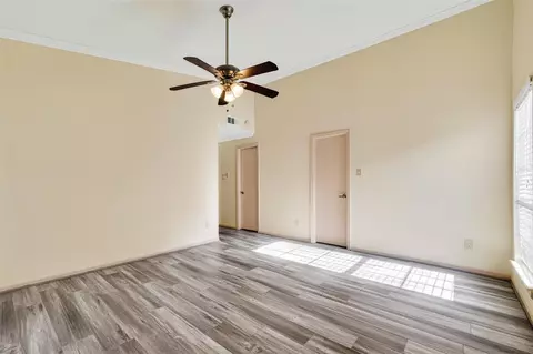 Living - 2001 Bering Dr #2F, Houston, TX 77057 photo 7 of 7