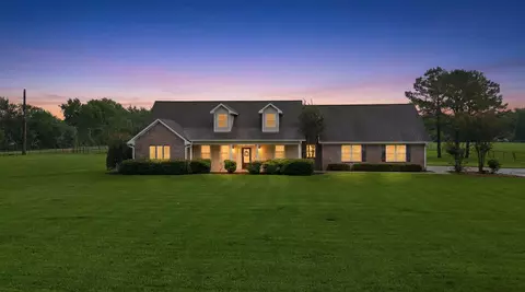4304 Skinner Ln, Richmond, TX 77406