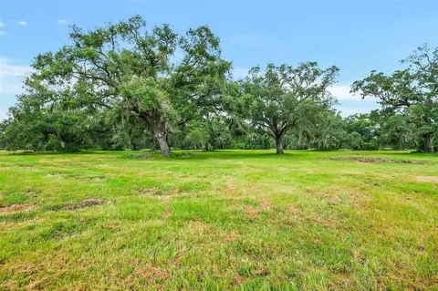 730 736 Rancho Chico Ct, Angleton, TX 77515