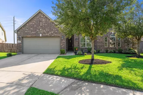 18222 Wren Song Dr, Cypress, TX 77429