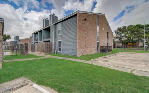 8034 Antoine Dr #136, Houston, TX 77088