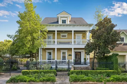 216 E 26th St, Houston, TX 77008