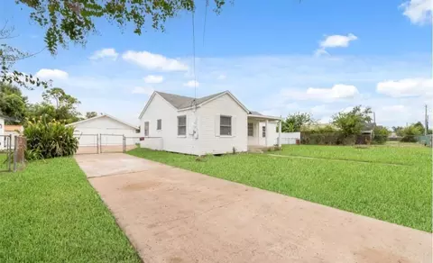 108 Fichter St, Houston, TX 77022