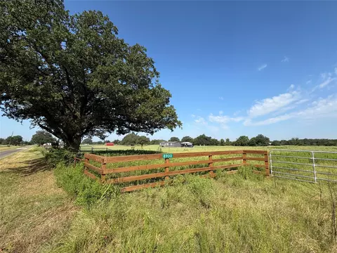 8900 Old Hwy, Calvert, TX 77837