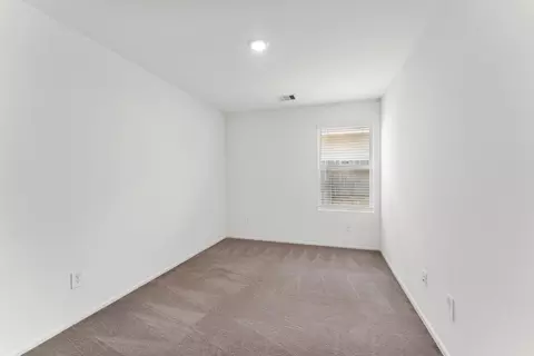 Bedroom - 2811 Via Augusta Dr, Conroe, TX 77301 photo 4 of 5
