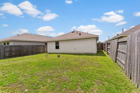 Exterior - 2811 Via Augusta Dr, Conroe, TX 77301 photo 3 of 3