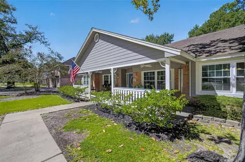 Exterior - 558 Landfall Ln, Conroe, TX 77302 photo 4 of 15