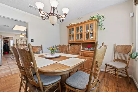 Dining - 558 Landfall Ln, Conroe, TX 77302 photo 2 of 3