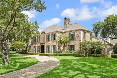 10814 Pine Bayou St, Houston, TX 77024