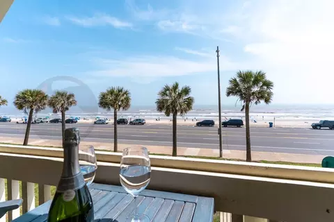 7000 Seawall Blvd #225, Galveston, TX 77551