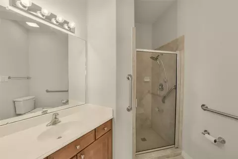 Bath - 25507 Long Iron Ct, Spring, TX 77389 photo 6 of 6