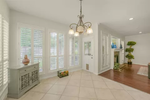 Entry Way - 25507 Long Iron Ct, Spring, TX 77389 photo 2 of 3