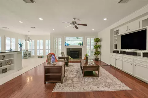 Living - 25507 Long Iron Ct, Spring, TX 77389 photo 5 of 5