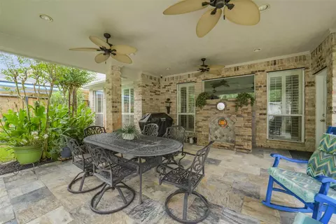 Exterior - 25507 Long Iron Ct, Spring, TX 77389 photo 6 of 9