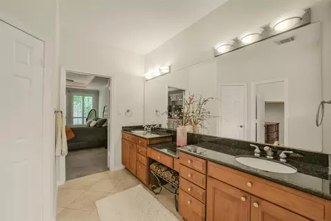 Bath - 25507 Long Iron Ct, Spring, TX 77389 photo 1 of 6