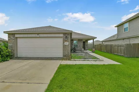 8611 Conquest Cir, Texas City, TX 77591