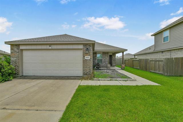 8611 Conquest Cir, Texas City, TX 77591