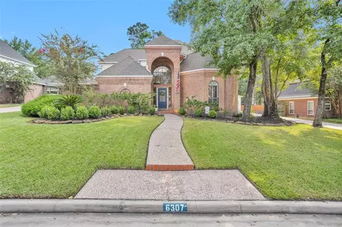 6307 Kingscrest Ln, Spring, TX 77389 photo 1