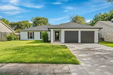 12723 Club Ln, Houston, TX 77099