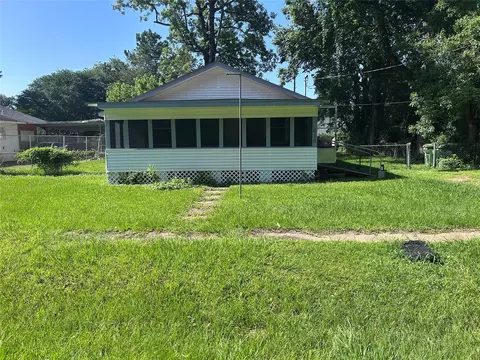 616 E Boothe St, Cleveland, TX 77327