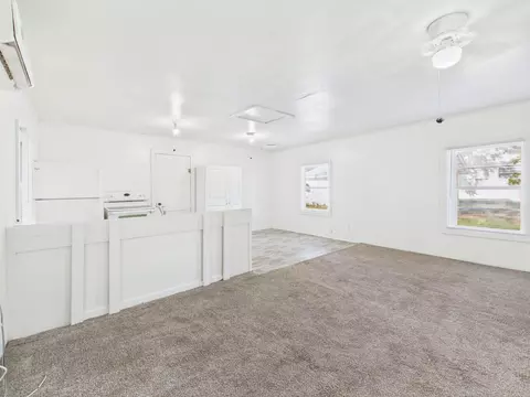 Living - 150 Jupiter Dr, Trinity, TX 75862 photo 5 of 8