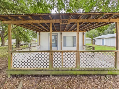 Exterior - 150 Jupiter Dr, Trinity, TX 75862 photo 6 of 12