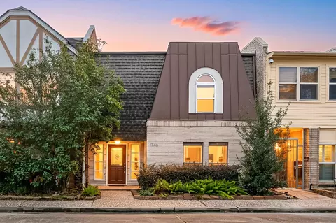 1746 S Gessner Rd, Houston, TX 77063