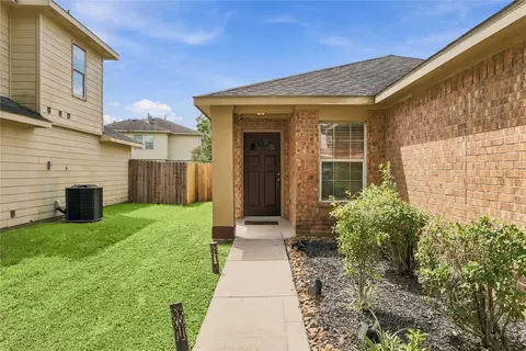 20511 Holly Barr Ln, Cypress, TX 77433