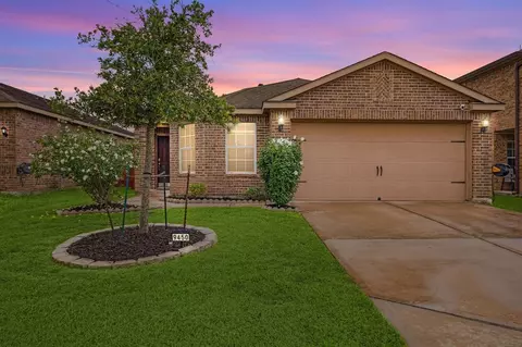9450 Ruby Mist Dr, Rosharon, TX 77583 photo 1