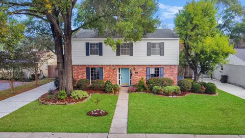 10610 Overbrook Ln, Houston, TX 77042