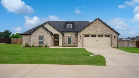 16265 Eagle Ln, Lindale, TX 75771