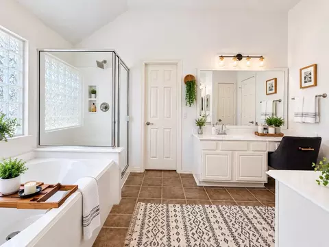 Bath - 21418 Avalon Queen Dr, Spring, TX 77379 photo 1 of 3
