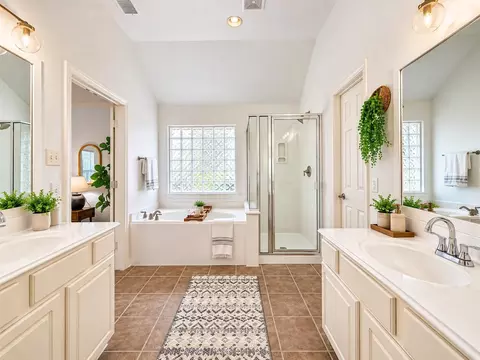 Bath - 21418 Avalon Queen Dr, Spring, TX 77379 photo 2 of 3