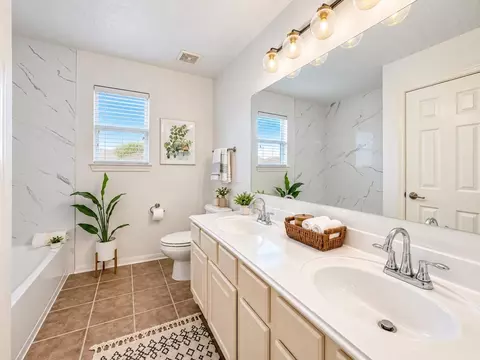 Bath - 21418 Avalon Queen Dr, Spring, TX 77379 photo 3 of 3