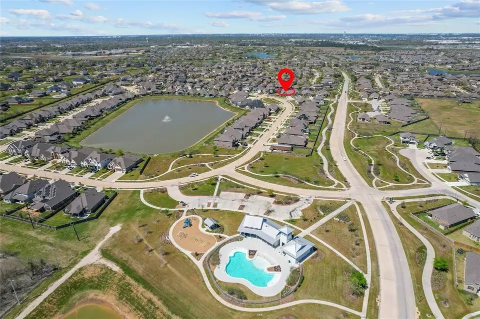 View/Area - 4831 Dove Cove Ln, League City, TX 77573 photo 2 of 2