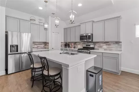 Kitchen - 4831 Dove Cove Ln, League City, TX 77573 photo 1 of 2
