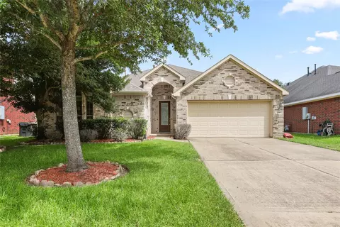 2310 Shadow Canyon Ct, Pearland, TX 77584