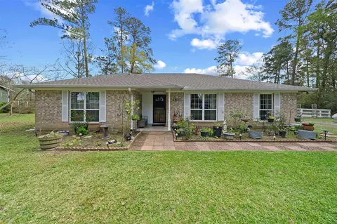 11003 Indian Trails Dr, Tomball, TX 77375