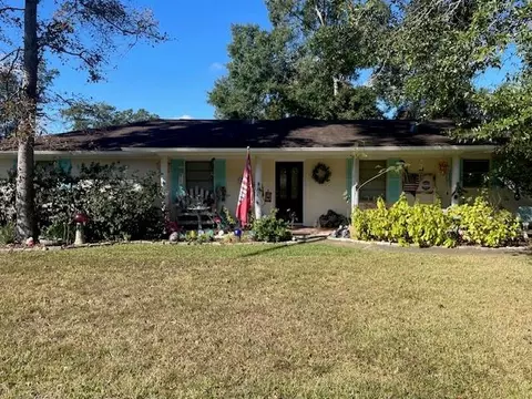 215 W Wildwood Dr N, Village Mills, TX 77663