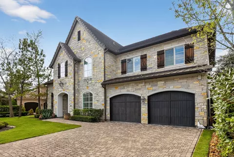 27 Johnathan Landing Ct, Spring, TX 77389