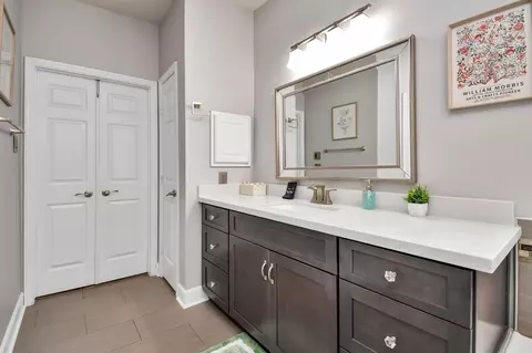 Bath - 7 New Dawn Pl, Conroe, TX 77385 photo 4 of 5