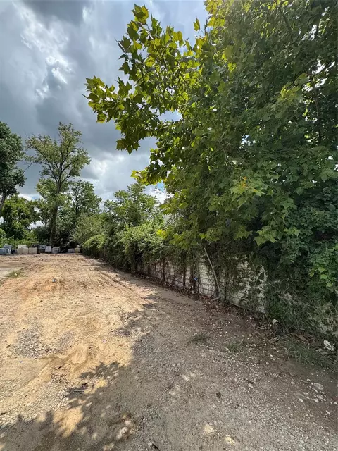 8550 Ley Rd, Houston, TX 77028