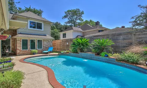 16119 Maplehurst Dr, Spring, TX 77379