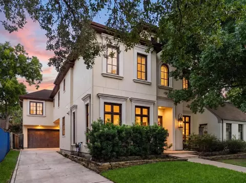 2905 Plumb St, West University Place, TX 77005